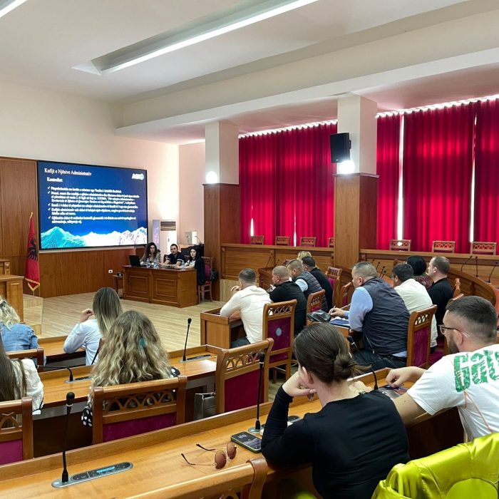 Training with the technical staff of Mallakastër, Patos and Roskovec Municipalities