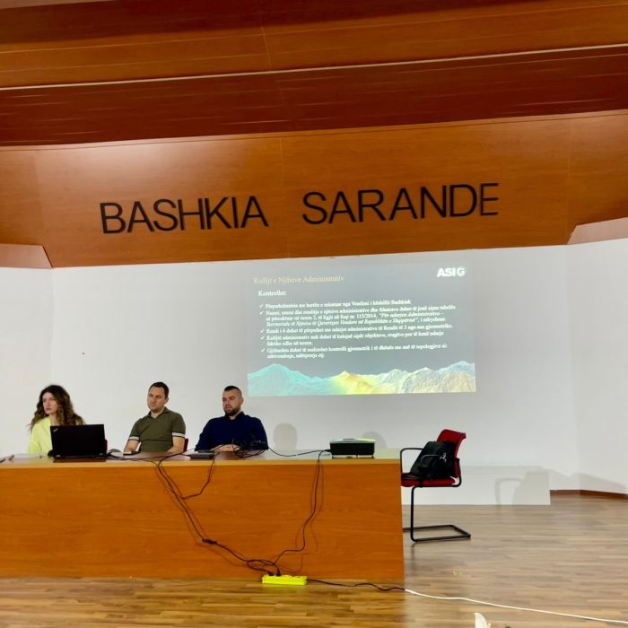 Training with the technical staff of Delvinë, Konispol and Finić Municipalities