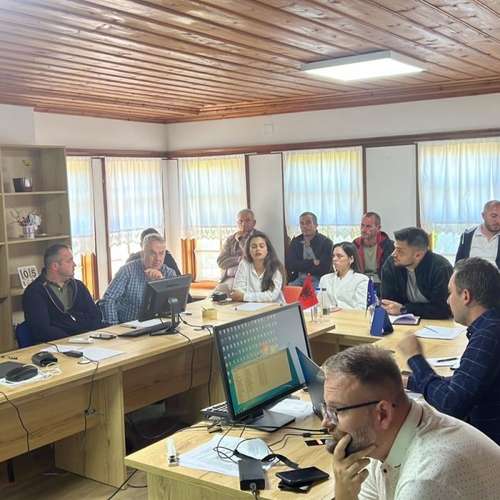 Training with the technical staff of Gjirokastër, Libohova and Dropull Municipalities