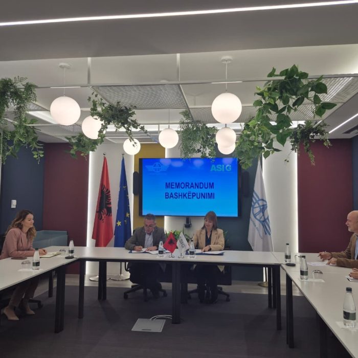 Nënshkruhet Memorandum Bashkëpunimi ndërmjet ASIG dhe AAC
